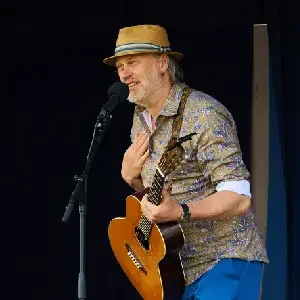 Bert Hadders – Muziek met een verhaal